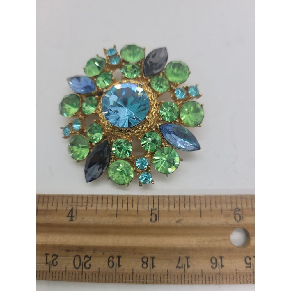 VTG Gold-Tone Rhinestone Flower Brooch Blue & Green Stones Classic Luxury - Picture 3 of 3